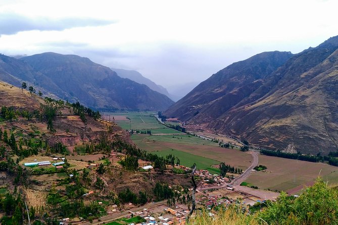 Small Group Full-Day Sacred Valley Tour Including Pisac Ruins From Cusco