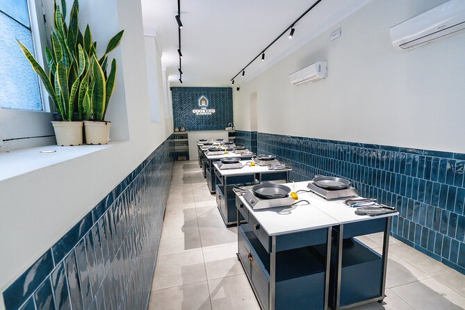 Spanish Omelet Cooking Class and Bottomless Wine Brunch