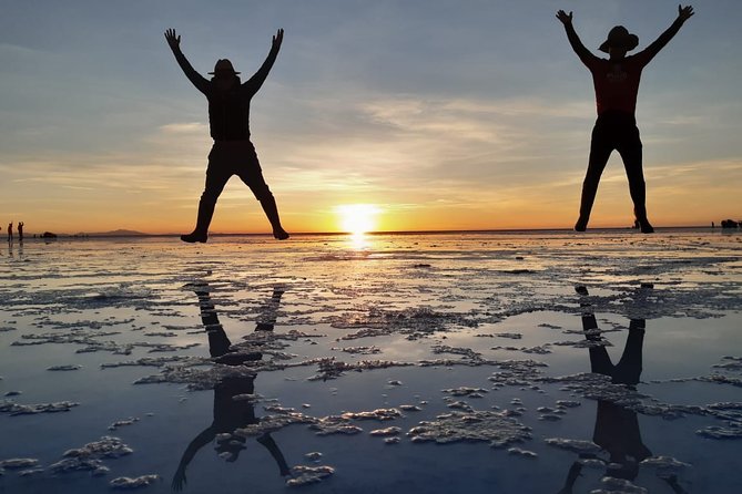 Spectacular Sunset in Uyuni Salt Flats From Uyuni
