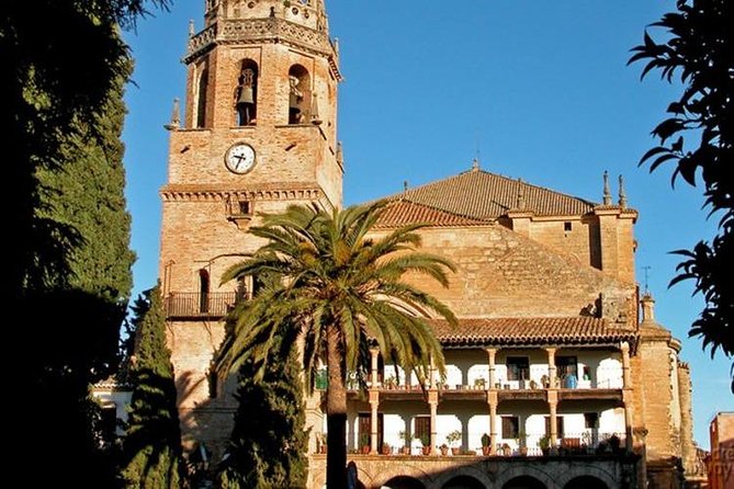 Spend a Day in the White Villages From Cadiz
