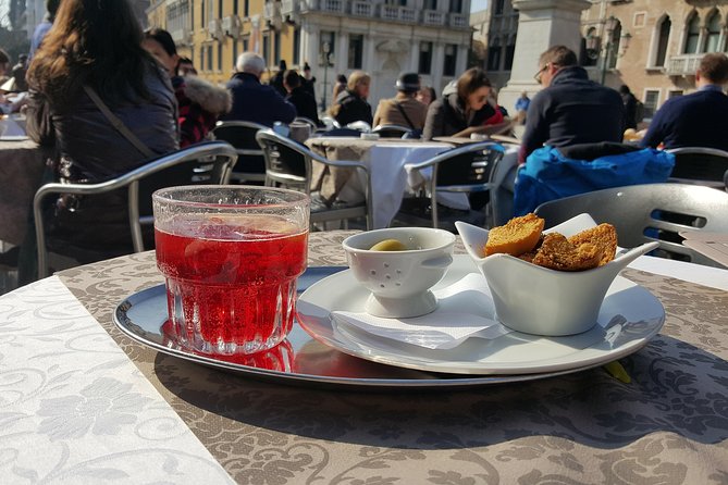 Spritz Walk: Discover the Italian Aperitif!