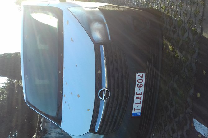 Standard Minivan From Charleroi Airport to City of Brussels
