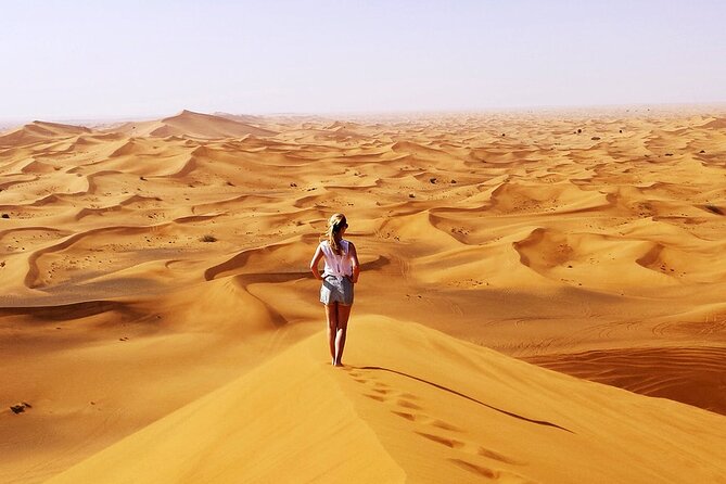 Sunrise in Dubai Desert