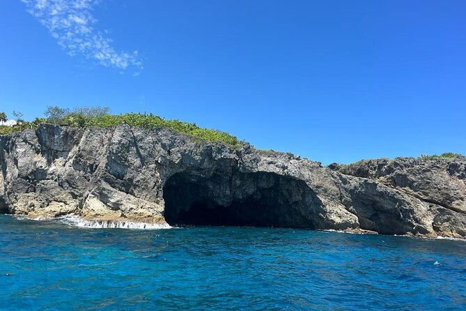 Surfing and Motorized Canoeing Private Tour in Jamaica