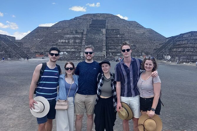 Teotihuacan Pyramids Experience for Small Groups