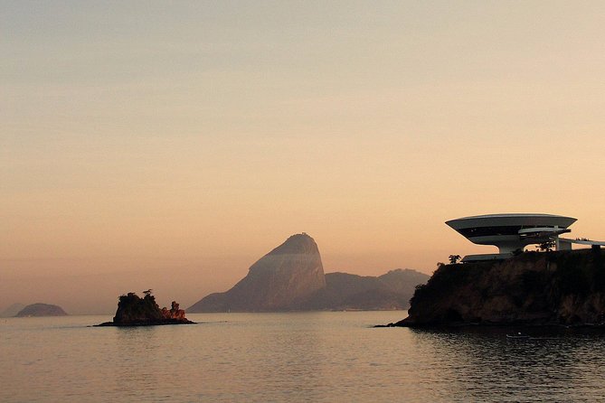The Architecture of Niemeyer – The Niemeyer Path in Niteroi