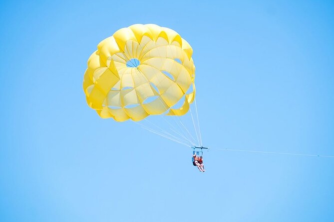 The Best of Parasailing With Pick-Up in Uvero Alto