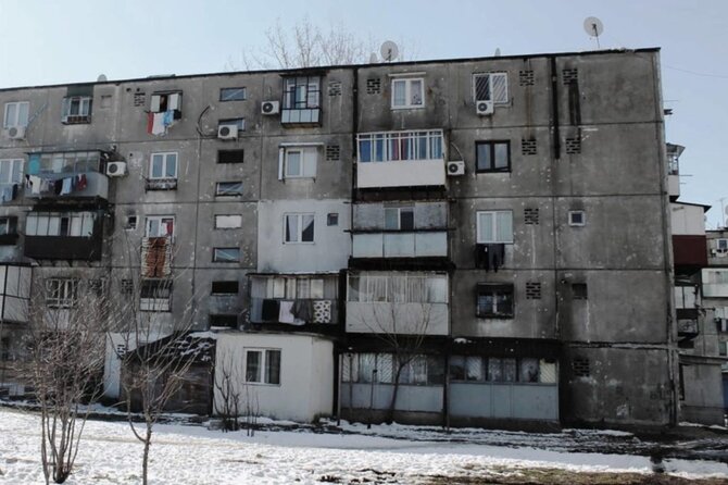 The Dark Side of Bucharest and the Life of Gypsies, Private Tour