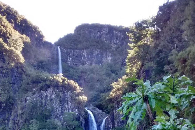 The Fantastic Waterfalls -Private Service