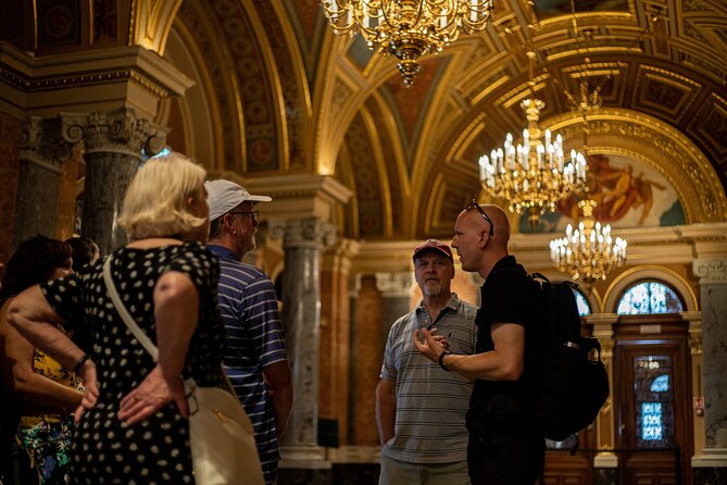The Grand Budapest: Private Half Day Guided Tour by Car