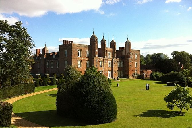 The Stories Behind the Village Green: a Self-Guided Audio Tour in Long Melford