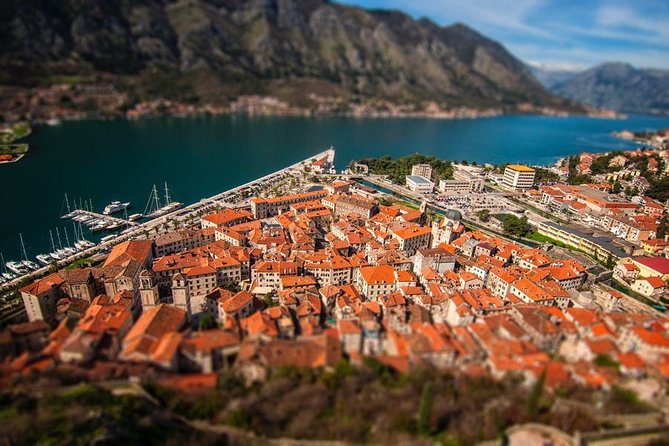 Tirana/Durres ⇔ Budva/Kotor (Montenegro)