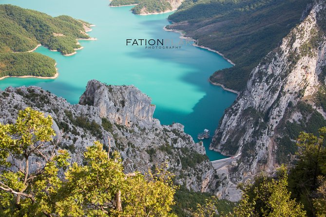 Tirana Walking Tour and Bovilla Lake (3-6 Pax)