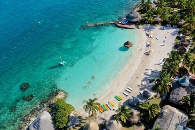 Tour 5 Islands in Cartagena With Snorkeling and Lunch - Overview of the Tour