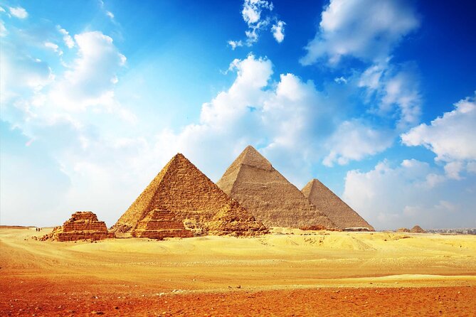 Tour to Pyramids, Sphinx, Civilization Museum and Old Cairo