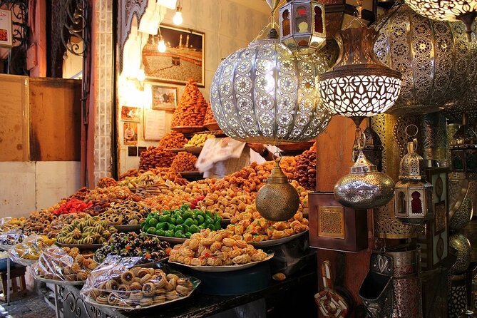 Traditional Souks Shopping Private Tour in Casablanca