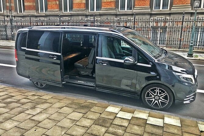 Transfer Brussels Airport  Brussels MB V Class 7 PAX (ONE WAY)