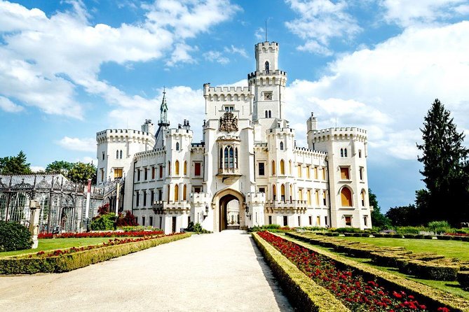 Transfer From Prague to Cesky Krumlov: Private Daytrip With 2h for Sightseeing