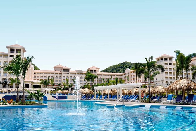 Transfer Service From Liberia Airport To Riu Palace & Riu Guanacaste