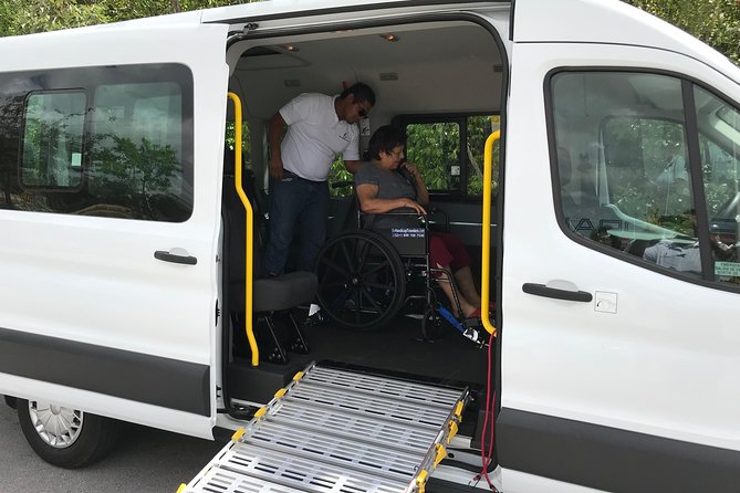 Transportation From Airport to Hotel in Playa Del Carmen
