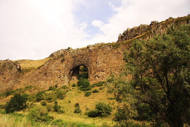 Trekking From Bjni to Tsaghkadzor
