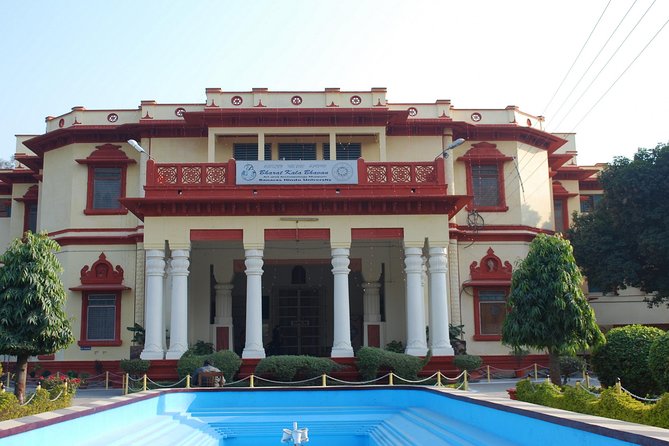 Unexplored Hidden Gems of Varanasi (Guided Halfday Sightseeing Tour by Car)