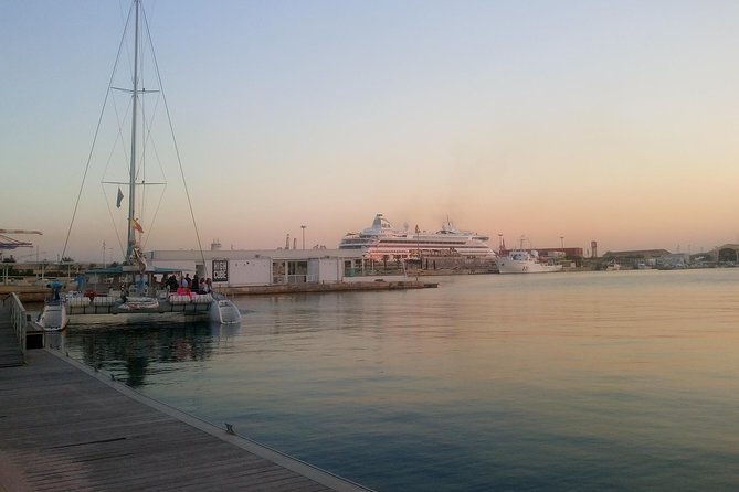 Valencia Sunset Cruise With Dinner at the Beach