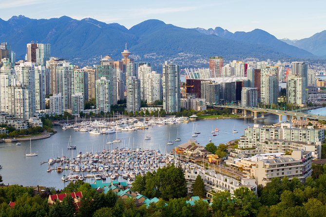 Vancouver City Finest Plus Mountain Adventure (Full Day Private Tour)