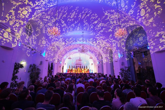 Vienna: Schönbrunn Palace Tour at 7 PM & Classical Concert