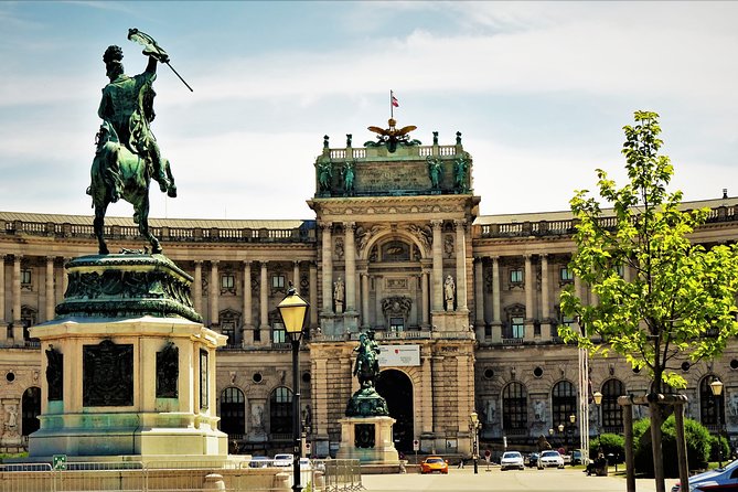 Vienna Snapshots, a Private Half-Day Driving Tour With Lots of Photo Ops!