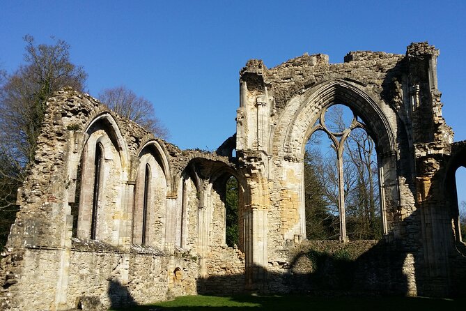 Visit Stonehenge and Salisbury From Southampton