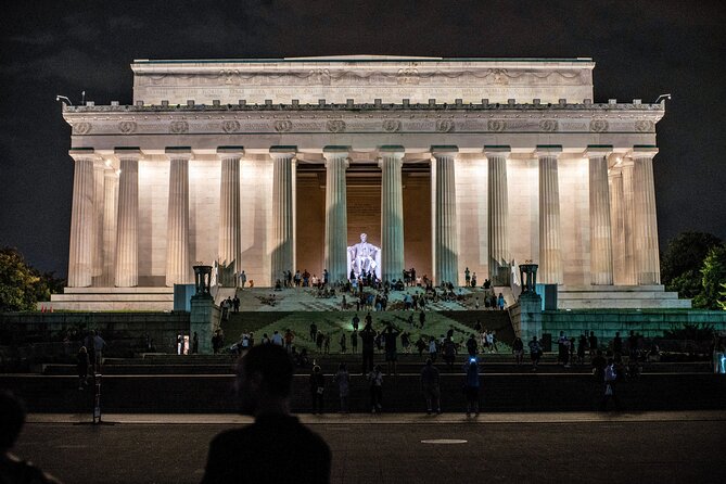 Washington DC Night-Time City Bus Tour With Optional Mount Vernon