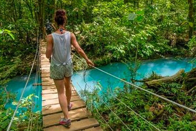 Waterfall & Blue Lagoon: Full-Day Tour in Rio Celeste Costa Rica