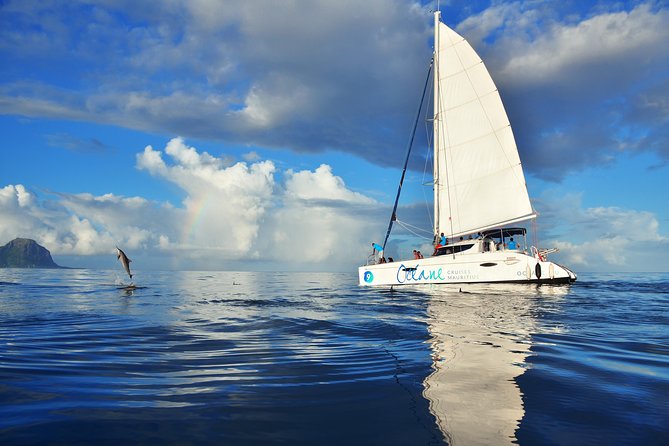 WEST Shared Cruise: OCEAN Full Day Catamaran Ile Aux Bénitiers - Overview and Pricing