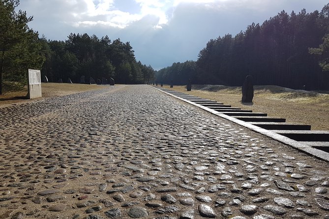 Wolfs Lair & Treblinka Tour in 1 Day From Warsaw - Logistics and Itinerary