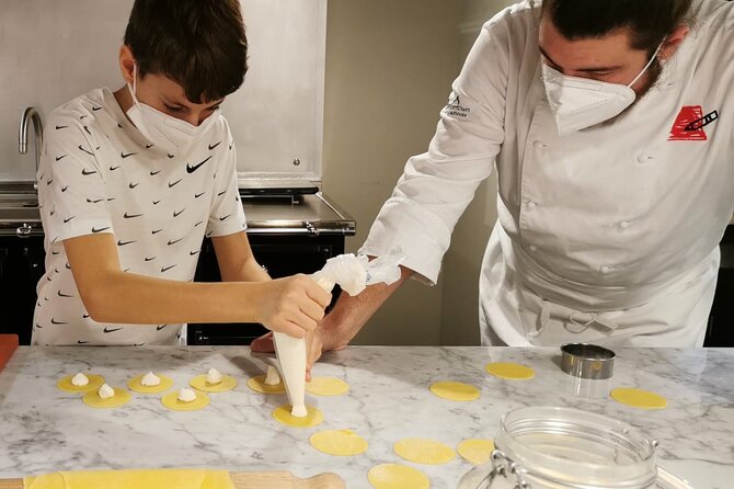 2-Hour Cooking Course of Delicious Desserts for Families in Milan - Course Overview