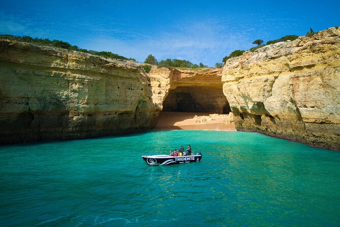 2 Hours Boat Private Tour to Benagil Caves - Good To Know