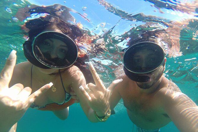 28ft Yacht Half Day Charter in Nassau Bahamas - Key Points