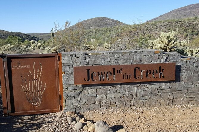 1-2 Hour Jewel of the Creek Private Guided Hiking Tour - Inclusions and Meeting Details