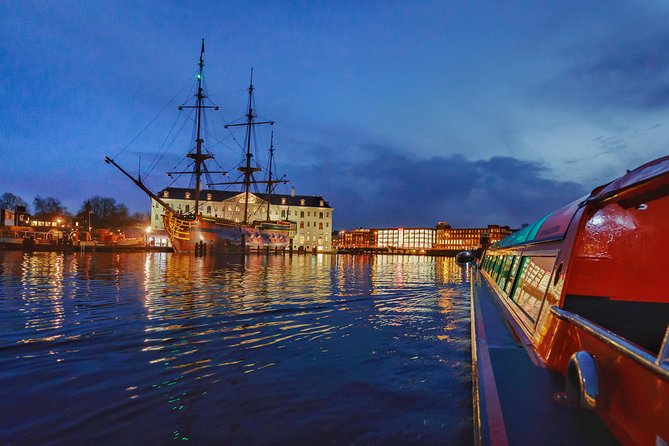 1-Hour Amsterdam Evening Canal Cruise - Booking and Arrival