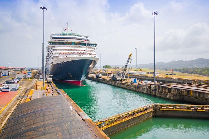 #1 Walking Tour in Casco Viejo, Panama Canal Museum & Lunch - Included Experiences