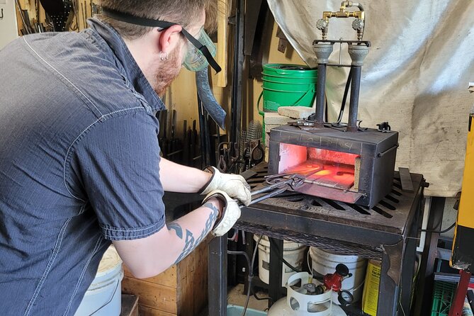 2 Hour Blacksmithing Experience in Niagara (Craft Class/Activity) - Meeting Location