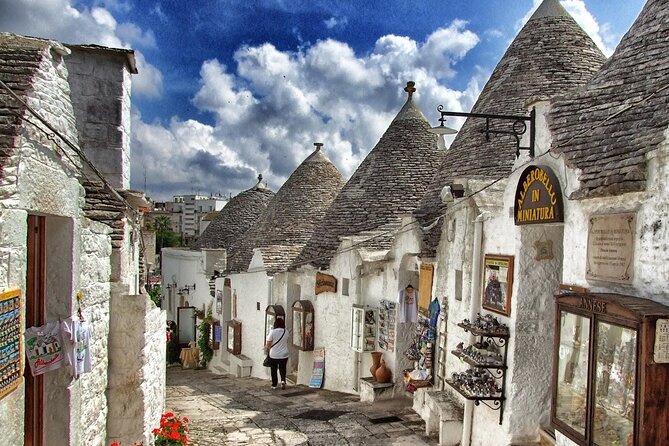 2-Hour Private Transport From Matera to Alberobello and Return - Pickup Information
