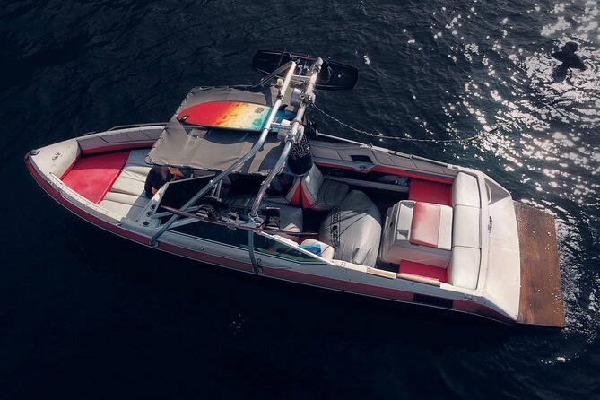 2H Wakeboard and Wakesurf on Lake Como With Mastercraft Boat - Meeting and Pickup