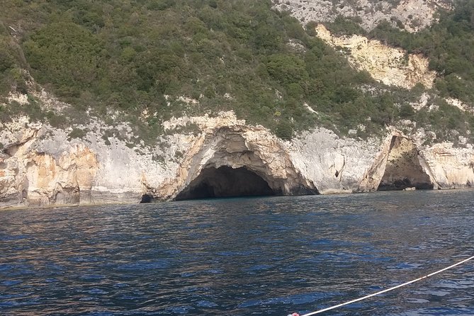 3 Day Private Cruise Around Paxos and Antipaxos From Corfu - Onboard Amenities