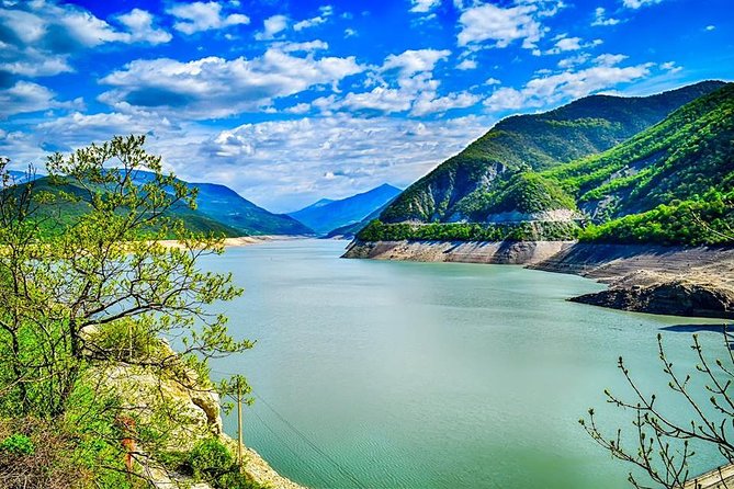 3 Days Cultural Trip -Kazbegi-Kakheti-Mtskheta -Tbilisi - Inclusions and Pickup