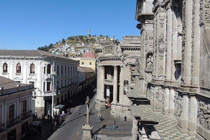 3-Days Layover Stay in Quito - Straddling the Equator