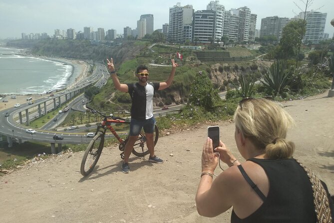 3-Hour Guided Bicycle Tour in Miraflores - Meeting Point and Start Time