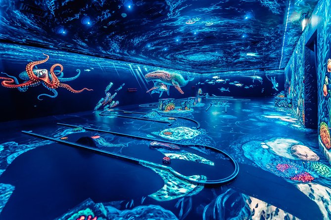 3d Blacklight Minigolf - Jbr / Marina Dubai - Themed Golf Holes