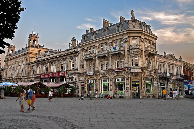 4 Balkan Capitals in 9 Days: Bulgaria, Romania, Serbia and North Macedonia - Accommodations and Cuisine